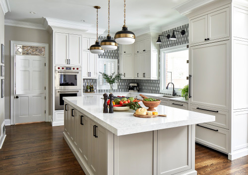 Kitchen-Cabinets-to-Ceiling