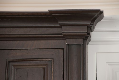 crown molding on cabinets